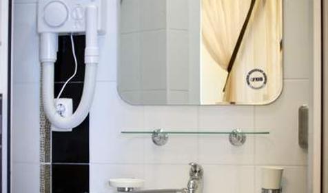 Номер Люкс премиум. Гостиница "Линкор". Геленджик