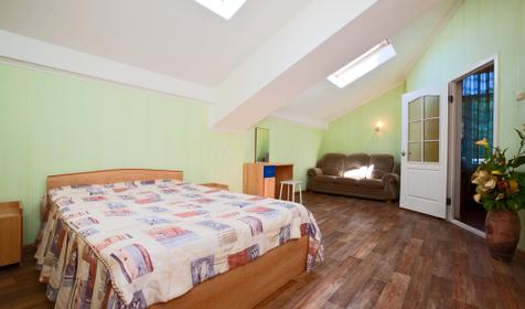 Апартаменты. Отель Континент, г. Анапа