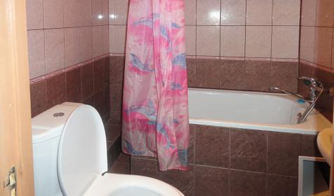 Трехместный номер, цокольный этаж. Гостевой дом АРТиКА, г. Анапа, п. Витязево