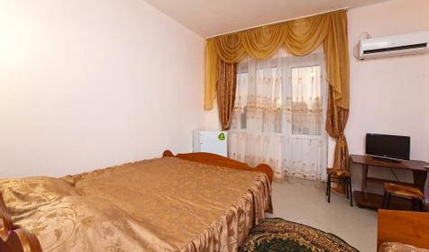 Трехместный номер. Гостевой дом Элеонора, г. Сочи, Лазаревский р-он, п. Лоо