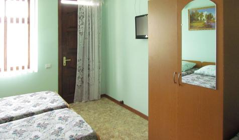 Трехместный номер Повышенной комфортности. Частный дом Елена, п. Лоо