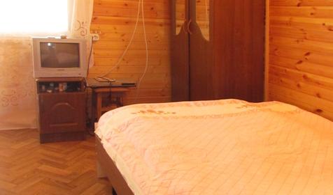 Трехместный номер с удобствами. Гостевой дом Уютный дворик. г.Сочи, п. Вардане