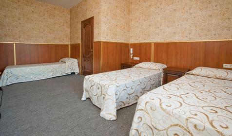 Стандарт трехместный. Отель Дольче Вита, г. Краснодар