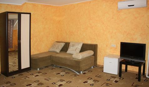 Четырехместный стандарт. Гостевой дом Баунти, п. Архипо-Осиповка