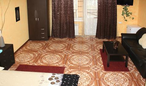 Люкс с балконом. Гостевой дом Баунти, п. Архипо-Осиповка