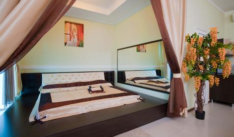 Люкс премиум. Гостиница "Линкор". Геленджик