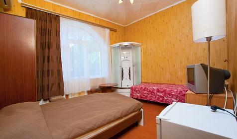 Трехместный номер. Гостевой дом Ирина, г. Сочи, Лазаревский район, п. Лоо