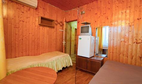 Трехместный номер. Гостевой дом Ирина, г. Сочи, Лазаревский район, п. Лоо