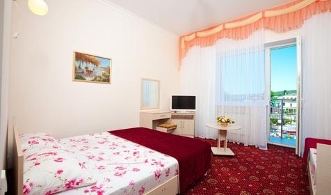 Трехместный номер с балконом. Гостевой дом Прибой, с. Дивноморское