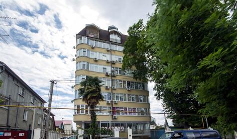 Трехкомнатная квартира бизнес-класса (расположение дома), Сочи, Адлер