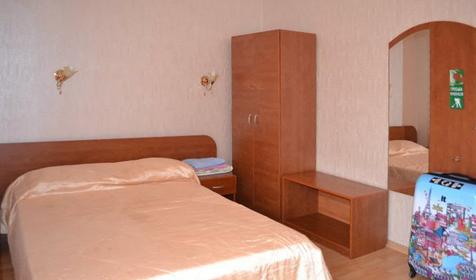 Двухместный номер. Гостевой дом Золотой каштан, г. Геленджик, с. Архипо-Осиповка