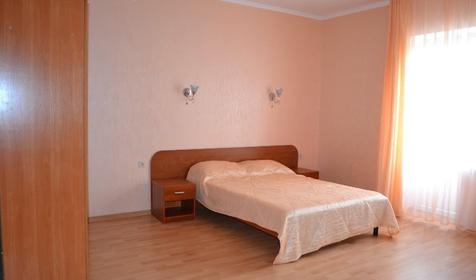 Четырехместный номер. Гостевой дом Золотой каштан, г. Геленджик, с. Архипо-Осиповка