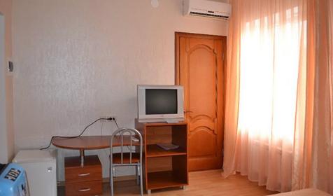 Четырехместный номер. Гостевой дом Золотой каштан, г. Геленджик, с. Архипо-Осиповка