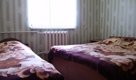 Трехместный стандарт. Гостевой дом Карина. Туапсе. Дедеркой