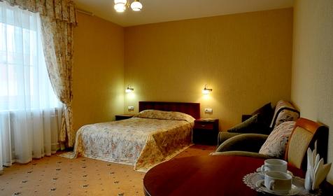 Трехместный номер Полулюкс. Отель Старый город, г. Анапа