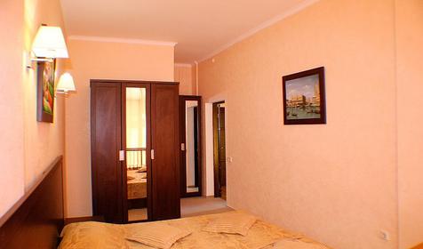 Люкс трехкомнатный. Гостевой комплекс Марина, г. Анапа, п. Витязево