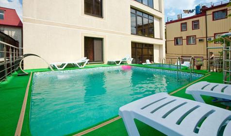 Бассейн. Гостевой дом Афродита, г. Геленджик, с. Дивноморское