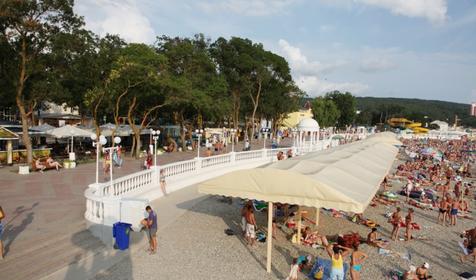 Пляж. Отель София, г. Геленджик, с. Дивноморское