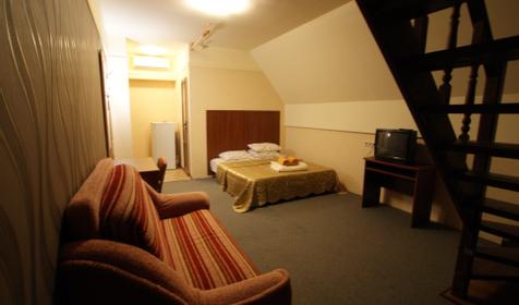 Двухкомнатный номер Люкс, мансардный этаж