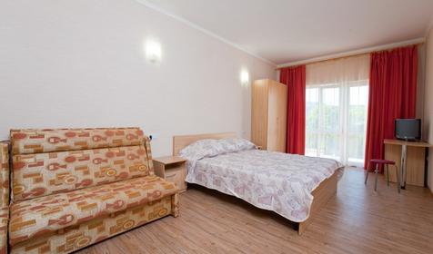 Трехместный Люкс. Гостевой дом Алмаз, г. Сочи, п. Вардане