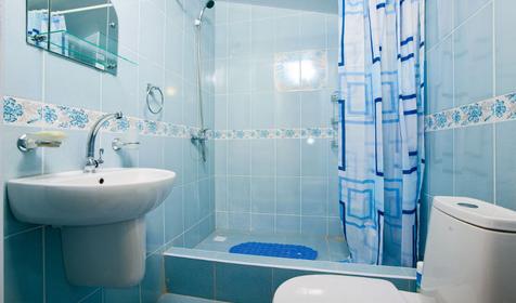 Санузел. Трехместный Люкс. Гостевой дом Алмаз, г. Сочи, п. Вардане