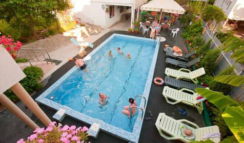 Территория. Частный дом Виолетта, г. Сочи, Лазаревский район, п. Лоо