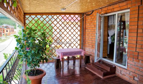 Двухкомнатный номер. Гостевой дом Теремок, г. Геленджик, с. Кабардинка