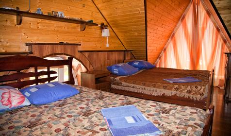 Шестиместный люкс (мансарда). Гостевой дом Теремок, г. Геленджик, с. Кабардинка