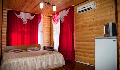 Двухместный люкс (мансарда). Гостевой дом Теремок, г. Геленджик, с. Кабардинка