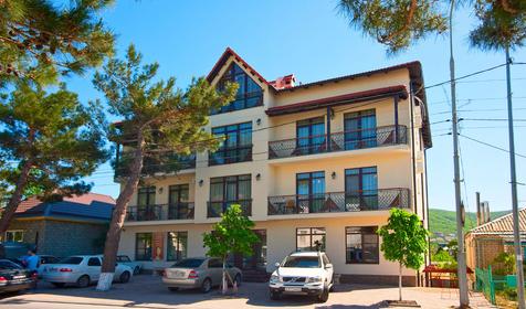 Гостиница Камелот, г. Геленджик, с. Кабардинка