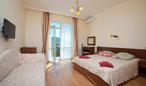 Номер Стандарт с доп.местом. Гостиница Камелот, г. Геленджик, с. Кабардинка