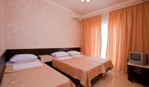 Трехместный номер. Гостевой дом Солнечный край, г. Анапа, п. Витязево