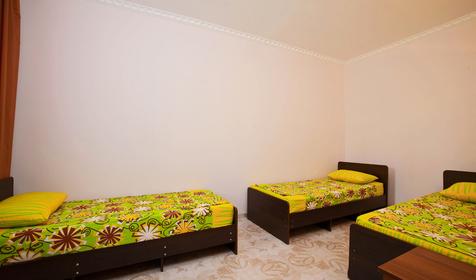 Трехместный номер. Гостевой дом Солнечный край, г. Анапа, п. Витязево