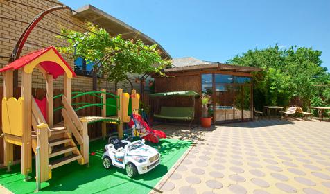 Детская площадка. Гостевой дом Восток, г. Анапа, п. Витязево