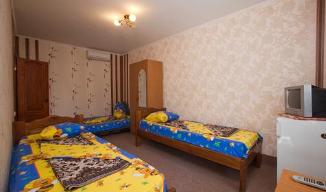 Трехместный номер. Гостевой дом по ул. Кати Соловьяновой 26, г. Анапа