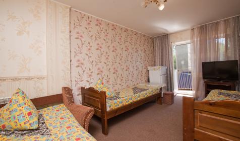 Трехместный номер. Гостевой дом по ул. Кати Соловьяновой 26, г. Анапа