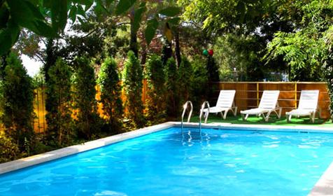 Бассейн, отель Виктория, Геленджик