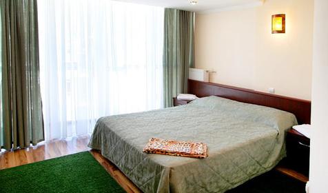 Стандарт с ванной джакузи (полулюкс), отель Виктория, Геленджик