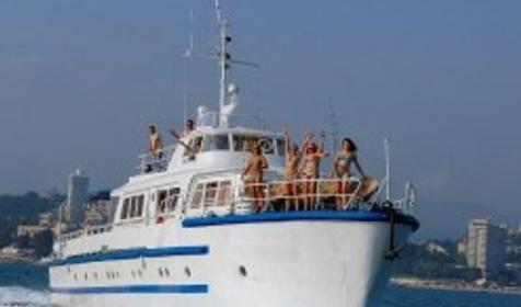 Прогулочный теплоход. Транспортный холдинг «Абсолют». г. Краснодар