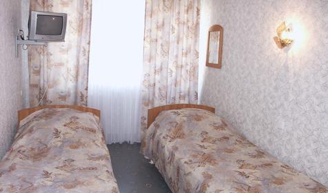 Номер 2-й категории двухкомнатный. Пансионат Энергетик, г. Геленджик, с. Дивноморское