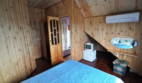 Номер на мансарде. Гостевой дом Парус, г. Анапа, п. Витязево