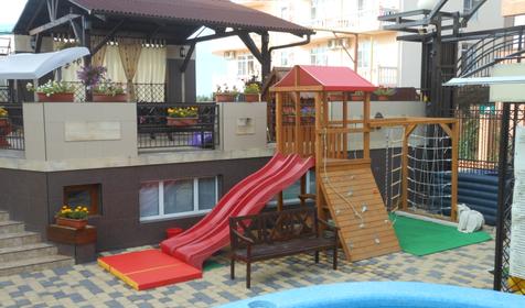 Детская площадка. Мини-отель Старинный Таллин, г. Анапа, п. Витязево