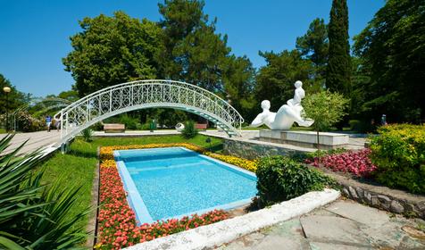 Территория. Санаторий Голубая даль, г. Геленджик, с. Дивноморское