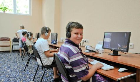 Зал компьютерных игр. Курортный комплекс «Молния-Ямал», Туапсинский р-н, п. Небуг