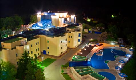 Открытый бассейн. Курортный комплекс «Молния Ямал (главный корпус "Молния")», Туапсинский р-н, п. Небуг