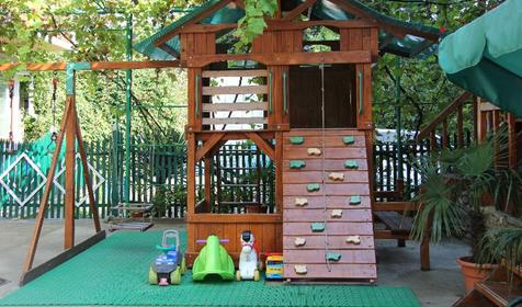 Детская площадка. Гостевой дом Усадьба, г. Сочи, Лазаревский район, п. Лазаревское