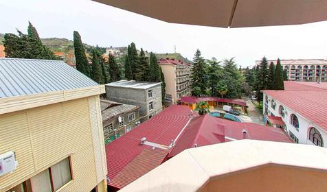 Вид с балкона, отель Дельфин, г. Сочи, п. Лазаревское