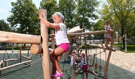 Игровая площадка. Отель Довиль, г. Анапа