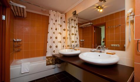 Номер Люкс-Модерн. Прибрежный отель Green Apple. Курортный комплекс Costa Rusa, Туапсинский район, п. Майский