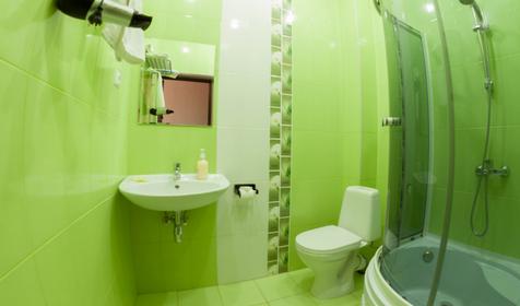 Санузел. Улучшенный стандарт. Отель Rich Man, г. Краснодар